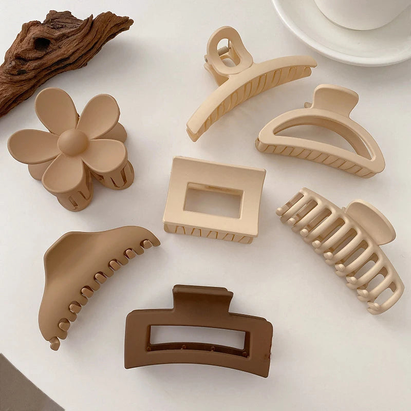 2022 Korean Fashion Coffee Beige Large Hair Claw Solid Color Acrylic Hairpin Barrette Hair Clips Headwear Women Hair Accessories