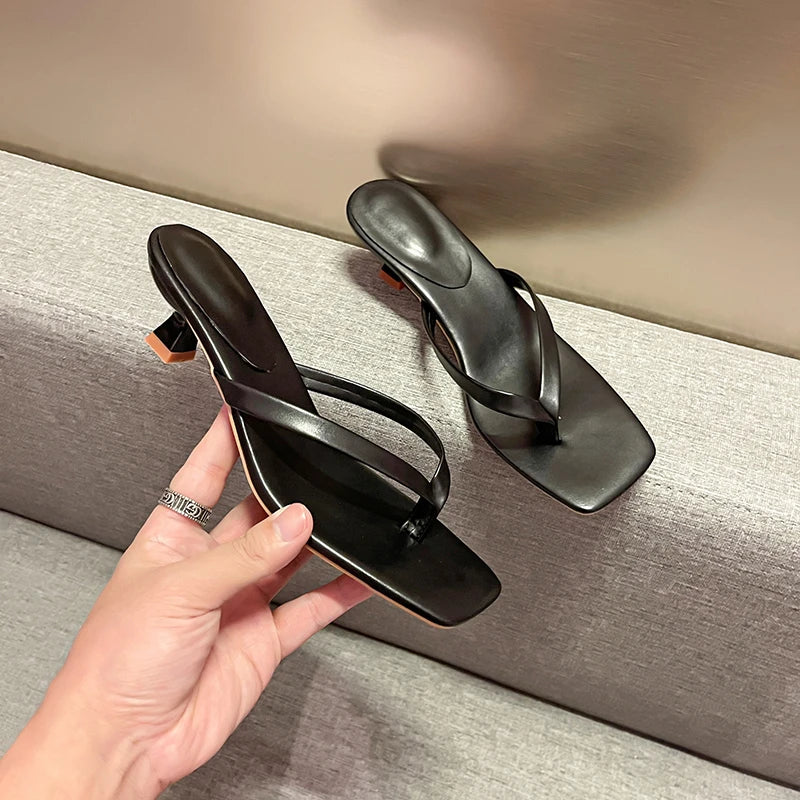 Women's Med Heel Sandals with Narrow Band and Kitten Heel Mules Flip Flops Elegant Pinch Slippers Women Summer Shoes Women